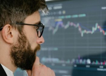 Diversification: Why Smart Investors Don’t Put All Their Eggs in One Basket