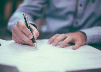 Bonds Explained: How Lending Money Becomes an Investment